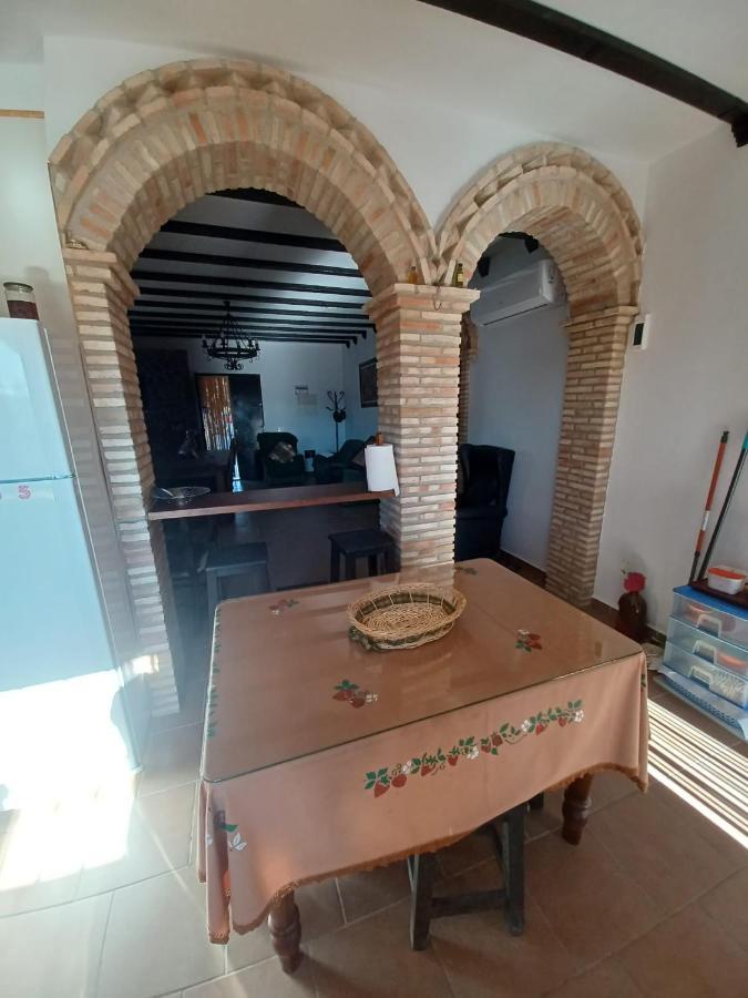 Villa Martinez Alquiler Rural Isabel Alcala del Valle Exterior photo