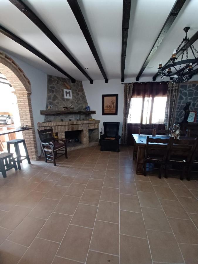 Villa Martinez Alquiler Rural Isabel Alcala del Valle Exterior photo