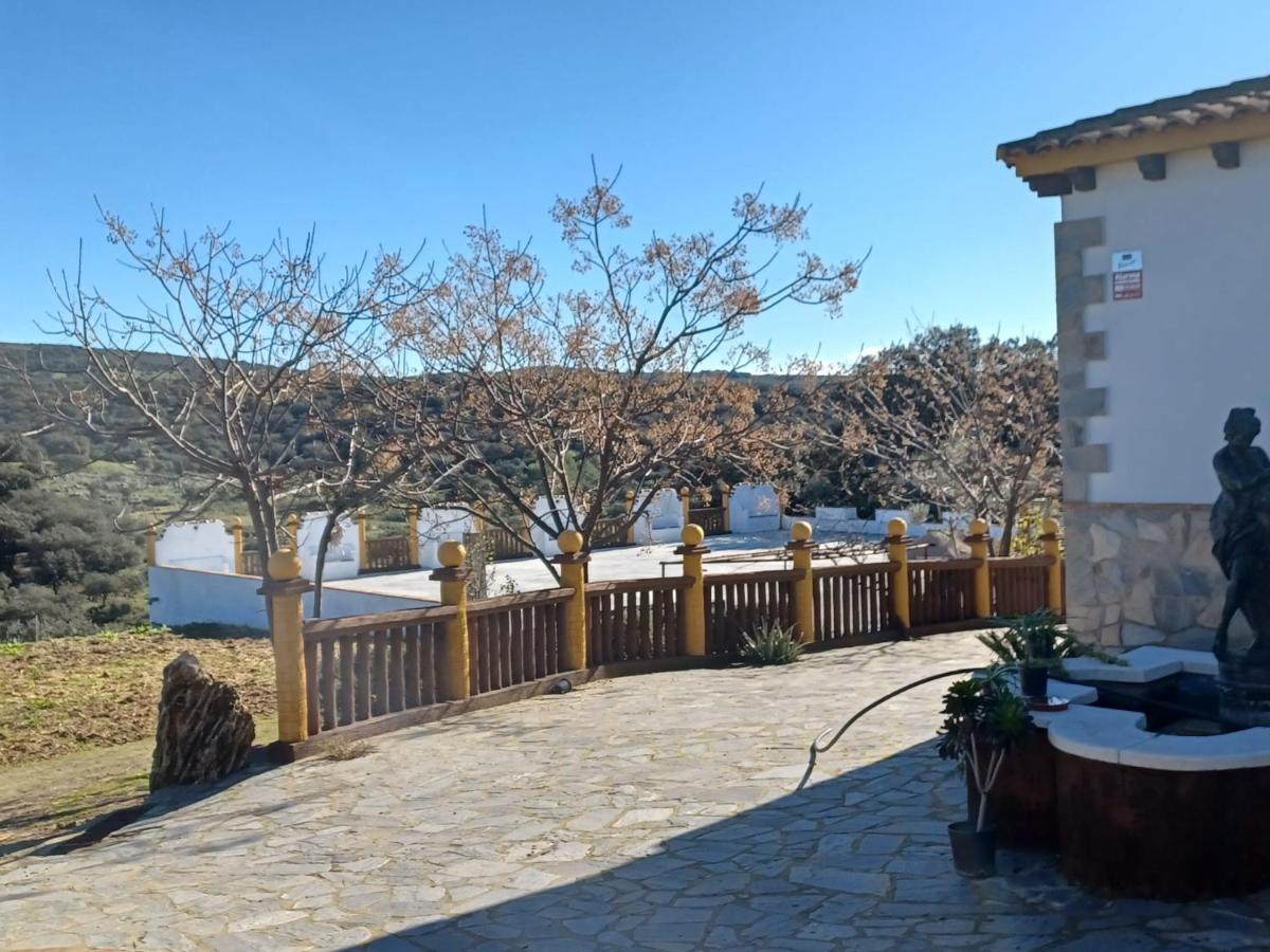 Villa Martinez Alquiler Rural Isabel Alcala del Valle Exterior photo